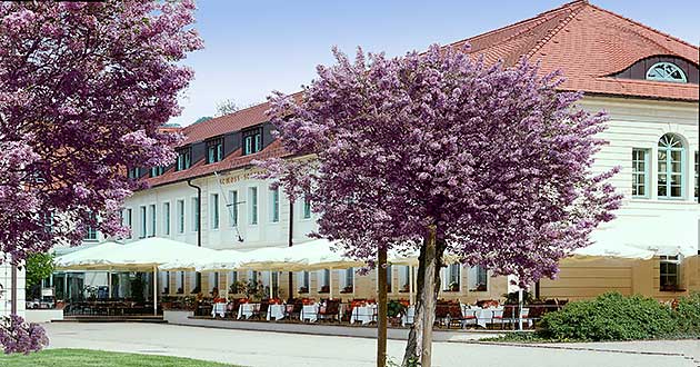 Urlaub ber Ostern in Dresden an der Elbe, Osterurlaub in der Sommerresidenz der Sachsen-Knige