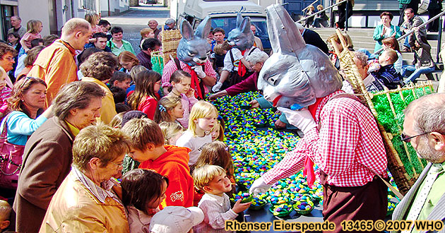 Rhenser Eierspende am Ostermontag in Rhens am Rhein