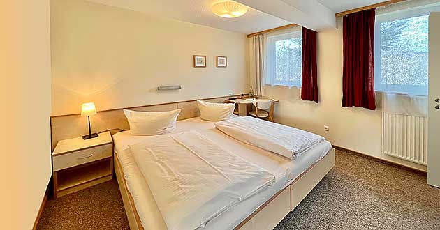 Urlaub ber Ostern in der Lneburger Heide bei Celle zwischen Winsen, Wietze, Celle, Nienhagen, Burgwedel, Wedemark, Wathlingen, Bergen, Lachendorf, Hermannsburg, Burgdorf, Hannover, Faberg, Walsrode und Gifhorn.