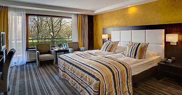 Urlaub �ber Ostern in Moers am Niederrhein, Osterurlaub am Rand des Ruhrgebiets zwischen Duisburg, Krefeld, Oberhausen, M�lheim an der Ruhr, Bottrop, D�sseldorf, Essen, Gelsenkirchen, Herne und Bochum