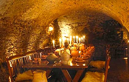 Urlaub ber Ostern direkt am Rheinufer. Osterkurzreise in Boppard am Rhein, ca. 100 m zur Altstadt und Fugngerzone, inmitten vom UNESCO-Weltkulturerbe Mittelrhein, im romantischen Rheintal.